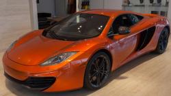 Diawali Selip Ban, Ini Kronologi Mobil Sport Mclaren Tabrak Beton Pembatas Tol Juanda