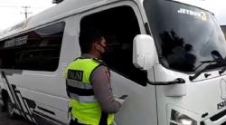 Jasa Travel Gelap, Antar Pemudik ke Kampung Halaman dengan Biaya Fantastis