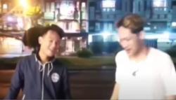 Video Youtuber Ferdian Diburu Polisi Prank Beri Bingkisan Sampah ke Waria di Bandung