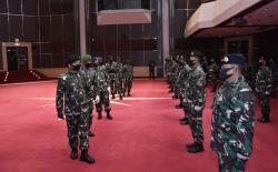 Sah, 25 Perwira Tinggi TNI Naik Pangkat