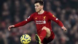 Sebelum Tenar, Bek Liverpool Pernah Jualan Pakaian Dalam Wanita