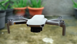 Tips Menerbangkan Drone di Dalam Ruangan, Wajib Pakai Ukuran Mini