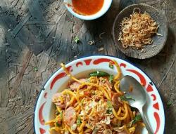 5 Masakan Khas Medan, Nomor 3 Dicampur Darah