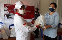 Sasar Warga Miskin Terdampak Covid-19, Relawan Indonesia Bersatu Bagikan Sembako