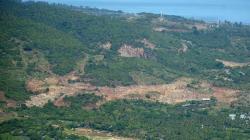 Penampakan dari Udara Hutan Gundul karena Aktivitas Pertambangan di Aceh Besar