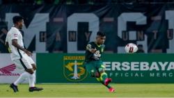 Beda Zona Waktu, Pemain Persebaya Ini Tak Bisa Ikut Latihan Online