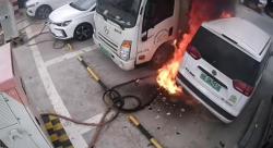 Mobil Listrik Meledak saat Charging, China Tutup 48 Stasiun Pengisian Daya