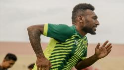 Patrich Wanggai Ungkap Alasan Bertahan di Mes Persebaya