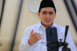 Merayakan Idul Fitri, Gus Yasin: Yang Wajib Bukan Baju Baru, Tapi Zakat Fitrah