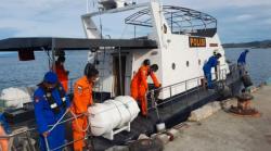Kapal Jaring Ikan Terbalik Dihantam Ombak di Batu Goyang Maluku, 6 Tewas, 3 Hilang