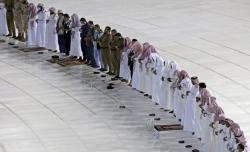 Masjidil Haram dan Nabawi Tetap Gelar Salat Id dengan Jemaah Terbatas