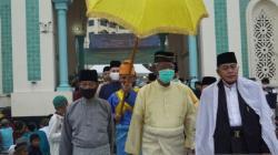 Sultan Deli Salat Id Bersama Ribuan Warga di Masjid Raya Al Mashun Medan