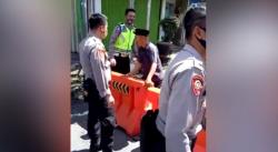 Pria Paruh Baya Nekat Terobos Blokade Jalan saat PSBB di Wonsobo, Pelaku Diamankan