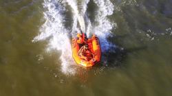 Evakuasi Korban Tenggelam di Kawasan Objek Wisata Pantai Aceh Barat