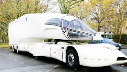 Truk Canggih Ini Didesain seperti Jet Tempur