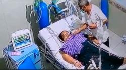 Mengharukan, Momen Wali Kota Tidore Bangunkan Istri yang Meninggal di Ruang Isolasi akibat Covid-19