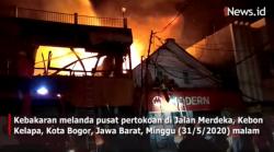 Pusat Pertokoan di Kota Bogor Terbakar, 6 Mobil Damkar Dikerahkan