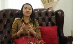 Terima Jatah Vaksin Covid-19, Bupati Landak Karolin Target Vaksinasi Rampung Sepekan<