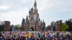 Disneyland Amerika Berpeluang Kembali Dibuka 1 April