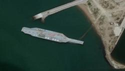 Iran Bangun Replika Kapal Induk AS Sebagai Target Latihan Militer