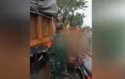 Video Amatir 2 Pemuda di Tangerang Dihajar Warga Kepergok Curi Motor