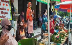 Pedagang Pasar Kembang Solo Syukuran usai Hasil Rapid Test Nonreaktif