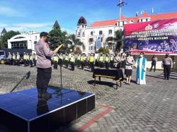Kapolresta Manado AKBP Elvianus Laoli Pimpin Sertijab Kasatlantas<