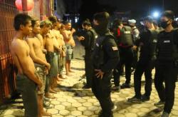 Polisi Bubarkan Antrean JHT BPJS Hingga Dini Hari di Semarang