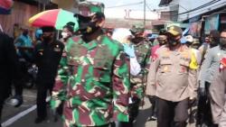 Video Panglima TNI dan Kapolri Tinjau Penerapan Standar New Normal di Malang