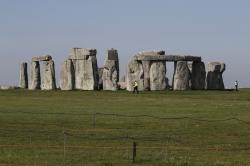 Arkeolog Temukan Terowongan Lingkaran Besar Sedalam 5 Meter Dekat Stonehenge