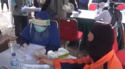 Video Rapid Test Massal Wisatawan di Puncak, 32 Orang Positif Covid-19