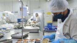 Pesan Makanan di Pesawat Air Asia Minimal 24 Jam Sebelum Terbang