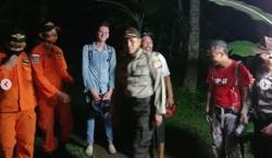 Tim SAR Temukan 2 Turis di Bali Tersesat dalam Hutan Karangasem