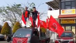 Kader PDIP Datangi Mapolres Sumedang Laporkan Pembakar Bendera Partai