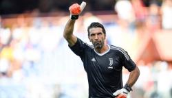 GOAT! Buffon Bikin Para Pemain Parma Tak Berkutik Main Permainan Ini