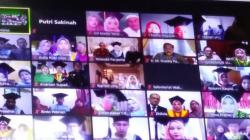 Unand Padang Gelar Wisuda Online, Jambul Toga Dipindahkan Orang Tua
