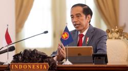 Jokowi: Zaman Boleh Berganti, Semangat Guru Tak Pernah Surut<
