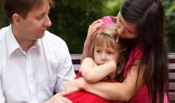 Bunda, Kenali Gejala Sakit Kepala pada Anak Setelah Terjatuh