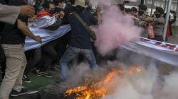 Aksi Tolak Reklamasi Pantai Ancol Ricuh, Massa dan Polisi Saling Dorong