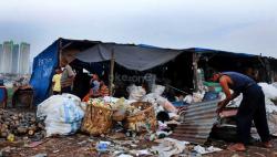 Menkeu Ungkap 70 Persen Pendapatan Masyarakat Kecil Turun