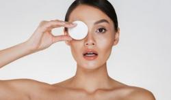 Mau Hilangkan Lingkaran Hitam di Bawah Mata? Coba Trik Ini