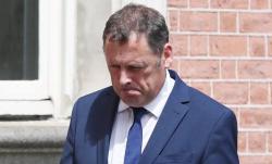 Menteri Pertanian Irlandia Dipecat Gara-Gara Nyetir dalam Kondisi Mabuk