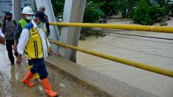 Menteri PUPR Cek Infratruktur Rusak akibat Banjir Bandang di Luwu Utara