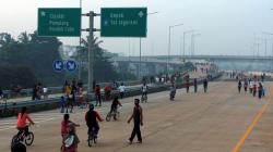 Jalan Tol Cinere-Serpong Diramaikan Warga Berolahraga Pagi
