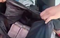 Detik-Detik Polisi Tangkap 3 Pelaku Pencuri Uang dalam Mobil di SPBU Jombang