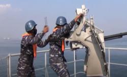 Video 2.000 Personel TNI AL Gelar Latihan Perang di Selat Sunda