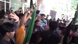 Demo Warga Bombana Tolak Penambangan Emas di Kantor Gubernur Sultra Ricuh