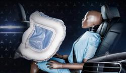 Mercedes S-Class Sematkan Teknologi Airbag Kursi Belakang Pertama di Dunia