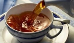 Tak Terduga, Makanan dan Minuman Ini Bisa Bikin Gigi Kuning