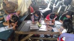 Kisah Anak-Anak Kolong Tol Ancol Belajar di Tengah Keterbatasan saat Pandemi